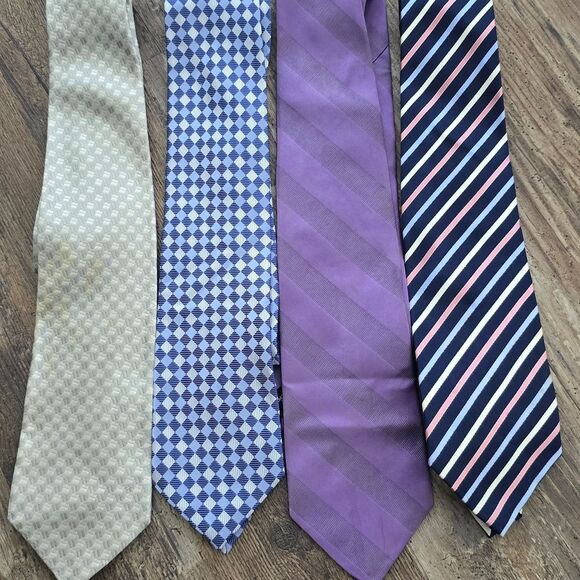 4 Geoffrey Beene Beige, Blue, Purple, and Striped Tie Collection. - Picture 1 of 2